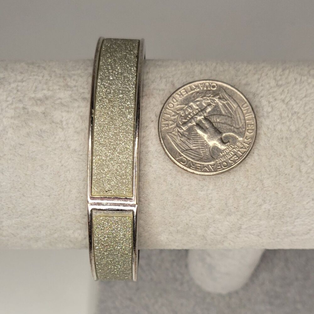 ▪︎Bracelet - Picture 2 of 6